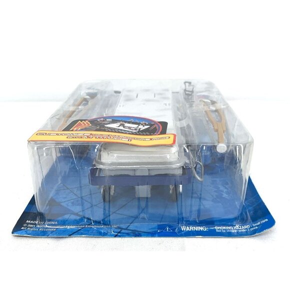 WWF Ring Gear Series 4 Stretcher and Crutches Jakks Pacific 2001 - Picture 5 of 7